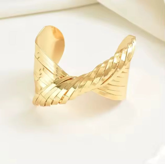 Smooth Metal Bracelet